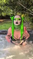 AEW Abadon - Video