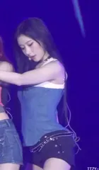 Chaeryeong - ITZY (채령) - Video #122823