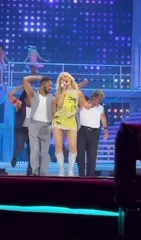 Sabrina Carpenter - Mw2a e9q jpam