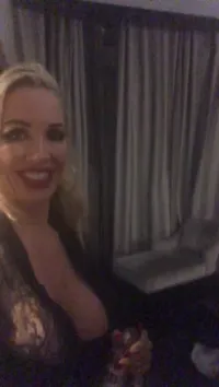 Rebecca More / Rebecca Moore - Video