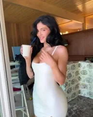 Kylie Jenner - Video