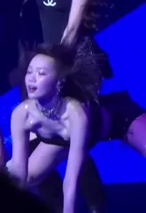 Kim Chaewon 김채원 [Le Sserafim] - Video #151413