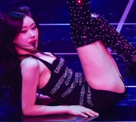 Chaeryeong - ITZY (채령) - Video #259629