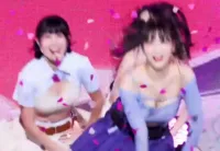Hirai Momo | TWICE - Naive linear jumpingbean mobile