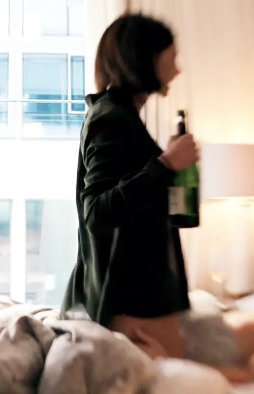 Naomi Scott - Video