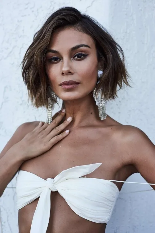 Nathalie Kelley