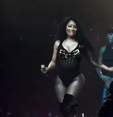 Nicki Minaj - Insane