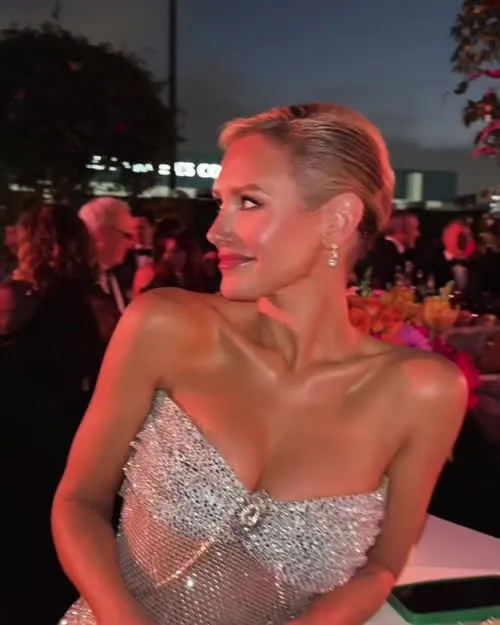 Nicky Whelan - Video #70892