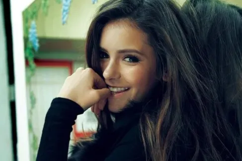 Nina Dobrev