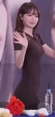 Kim Chaewon 김채원 [Le Sserafim] - Video #303579