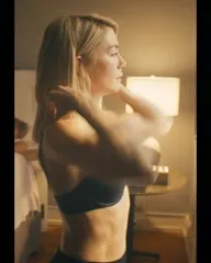 Jennifer Holland - Video #120171