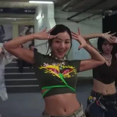 Jihyo (TWICE) - N x6v3 wqq k 3