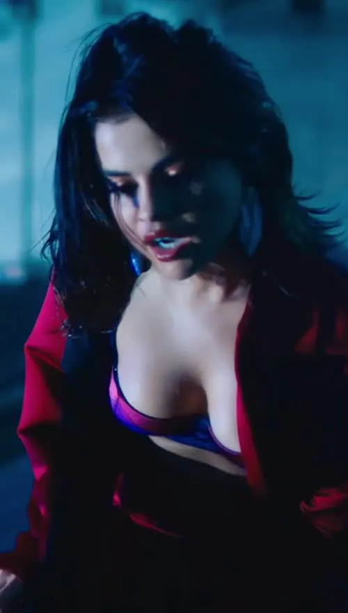 Selena Gomez - Video