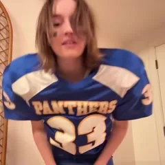 Kaitlyn Dever - Video