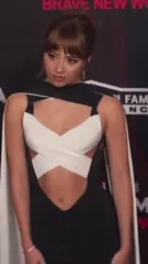 Xochitl Gomez - Video