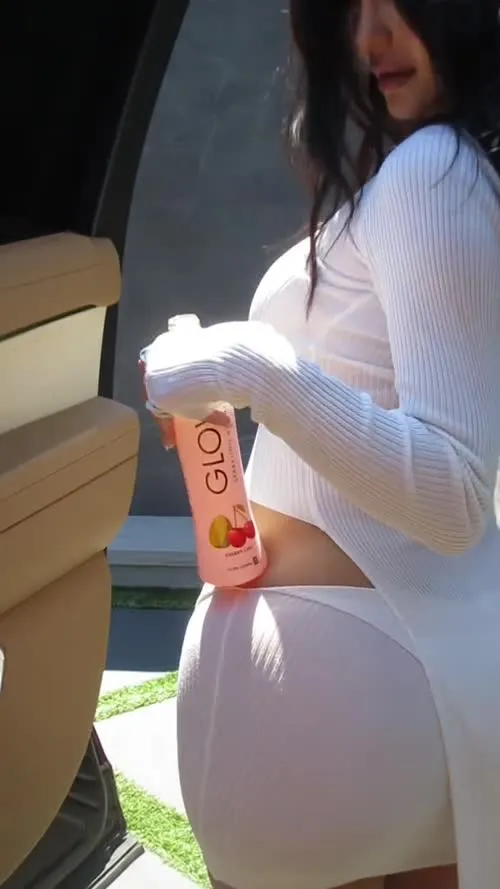 Kylie Jenner - Video