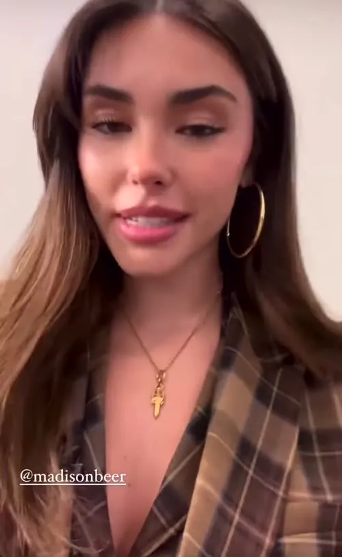 Madison Beer - Video