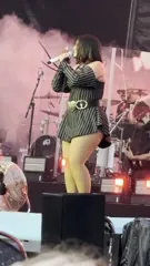 Nelly Furtado - Video