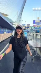 Rachel Anne Sennott - Video