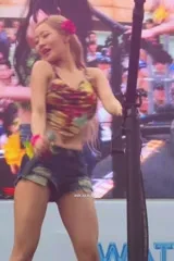 Julie (Kiss Of Life) - Video #259521