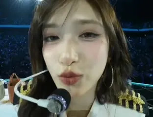 Lee Hyun-seo / 이서 LEESEO (IVE) - Video