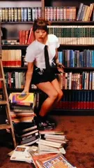Xochitl Gomez - Video