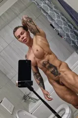 crazyxbody / musclegirlxxx - Video