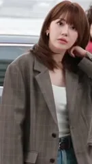Sakura Miyawaki 宮脇 咲良 | LESSERAFIM - Video