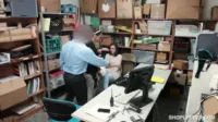 Peyton Robbie - Shoplyfter