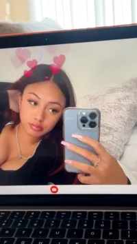 sunnygianni - Post 'do you like watching me. 🤭' by 'simplygianni' from OnlyFans