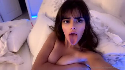 poutyselena | poutyselenaa | pouty_selena - Video #46005
