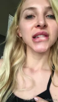 Alix Lynx - Video
