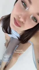 Dove Cameron - Video