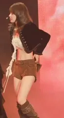 Sakura Miyawaki 宮脇 咲良 | LESSERAFIM - Video