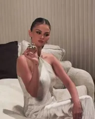 Selena Gomez - Video