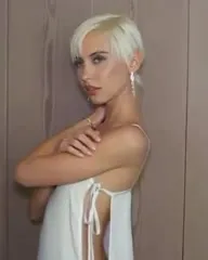 Iris Law - Video