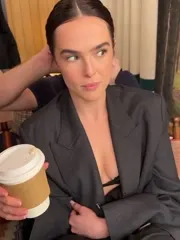 Zoey Deutch - Video #268842