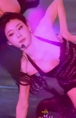 Chaeryeong - ITZY (채령) - Video