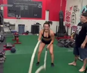Izzy Moreno / ItsIzzyMania - Video