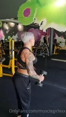 crazyxbody / musclegirlxxx - Video