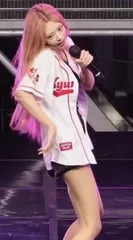 Yuna - ITZY (유나, Shin Yu Na) - Video