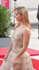 Clara Galle - Video