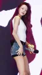 Yuna - ITZY (유나, Shin Yu Na) - Video #302635