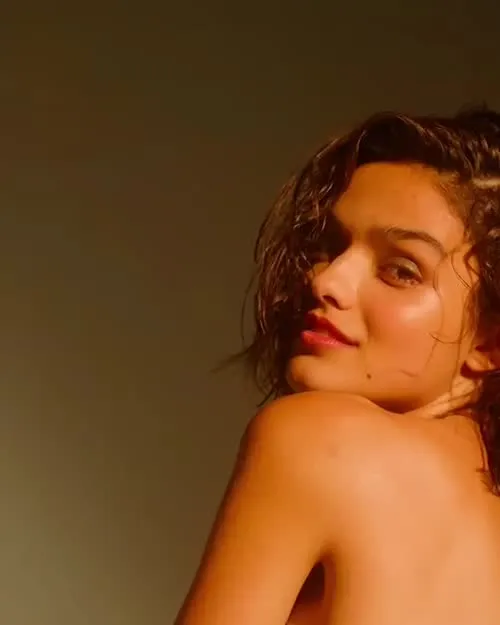 Rachel Zegler - Video