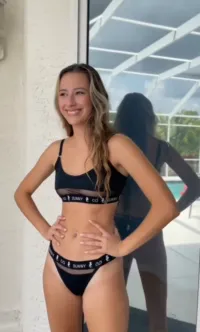 Avaryana Rose / Avaryana.com - Video