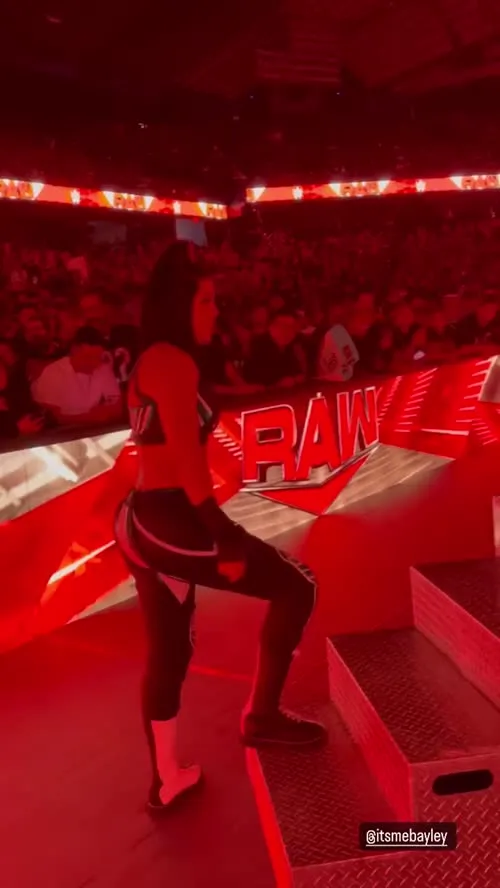 WWE Bayley / Davina Rose / Pamela Rose Martinez - Bayley