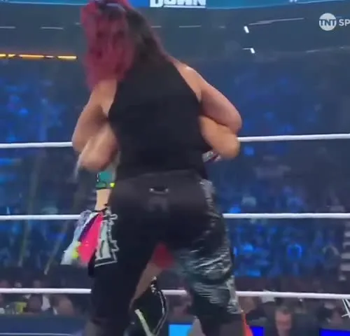 WWE Bayley / Davina Rose / Pamela Rose Martinez - Bayley sets up Charlotte for a chop from Iyo