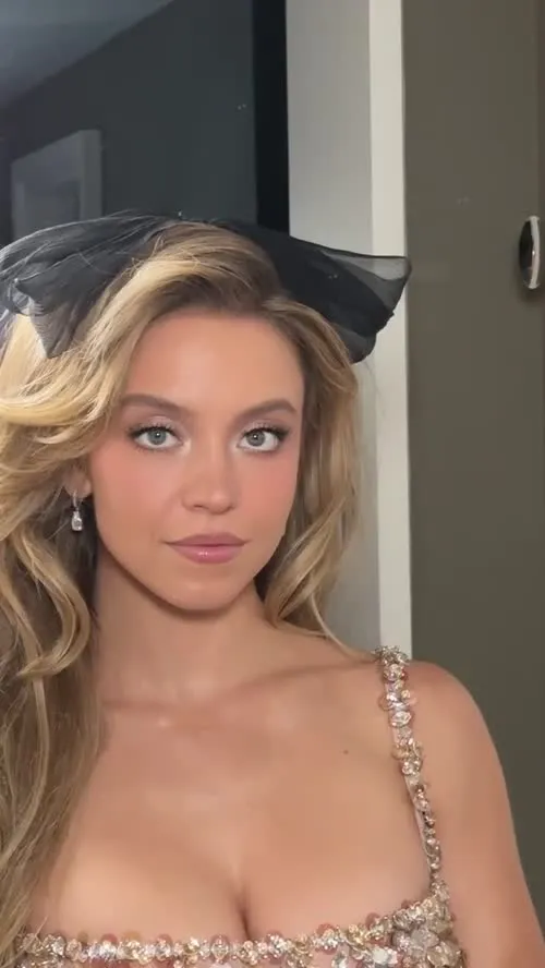Sydney Sweeney - Before the 2023 met gala
