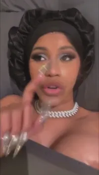 Cardi B - She showing it on purpose now