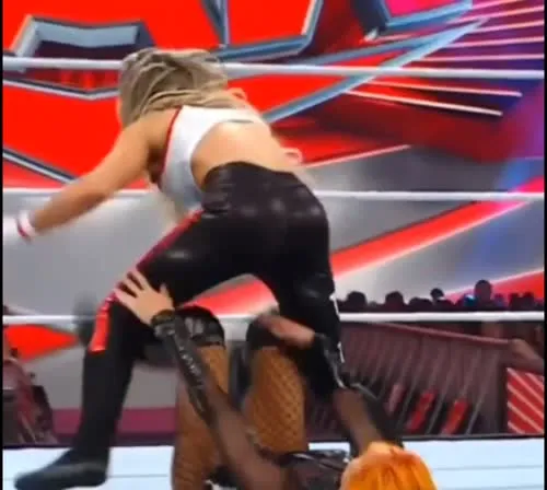 WWE Trish Stratus - Video